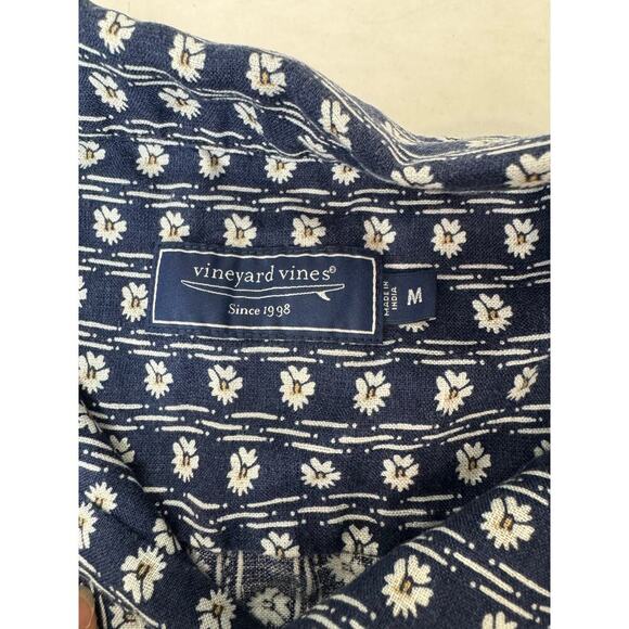 100% Linen Vineyard Vines Button Down Shirt Floral Daisies - Men's Size Medium - Picture 8 of 9